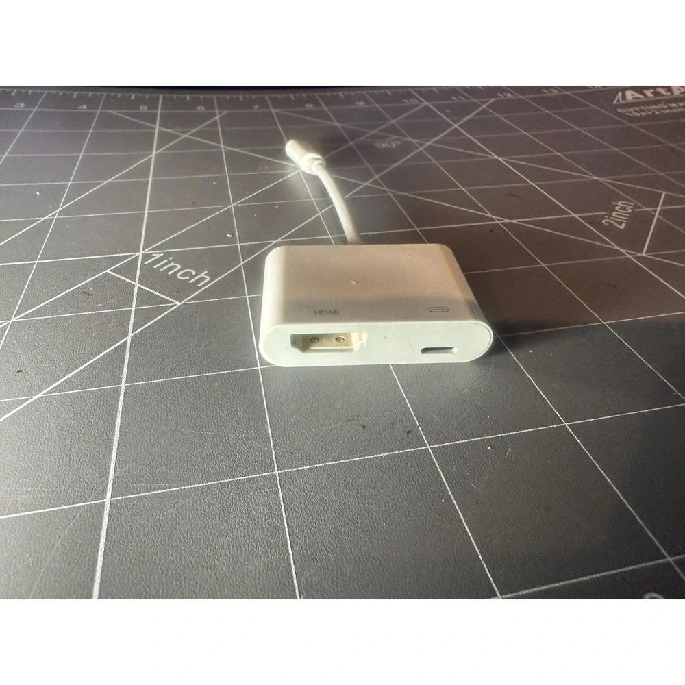 Apple Lightning Digital AV Adapter HDMI To iPhone iPad MD826AM/A-Genuine